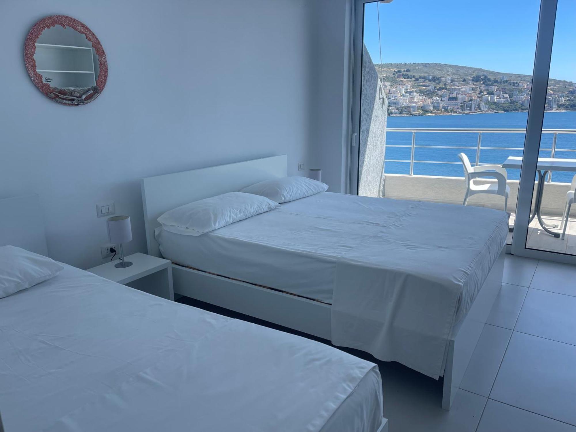 Kristina Bellavista Rooms Sarandë エクステリア 写真