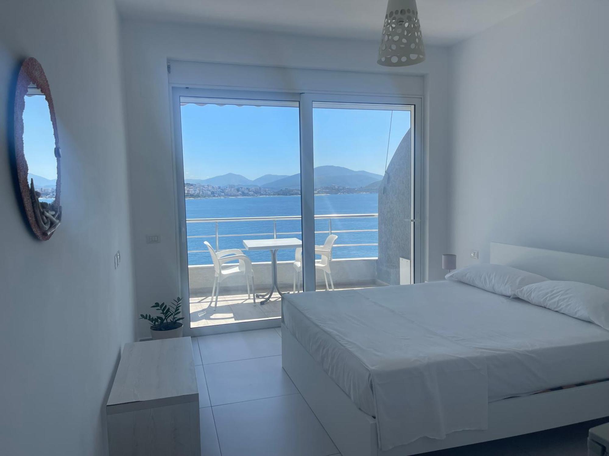 Kristina Bellavista Rooms Sarandë エクステリア 写真